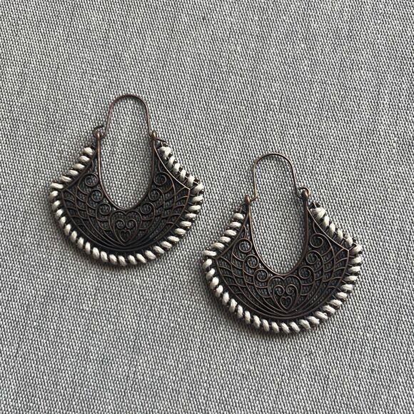 Bohemian Bronze Tribal Filigree Hoop Dangle Earrings Half Moon NWT - Picture 1 of 4